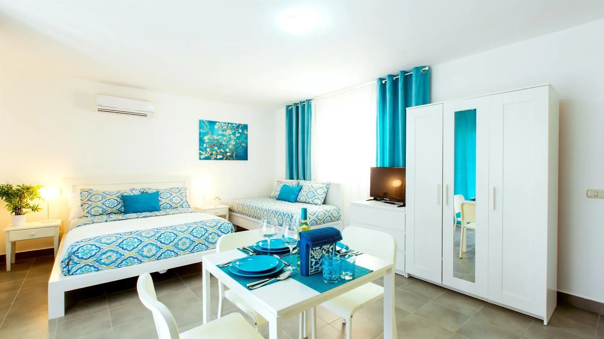 ***** Hotel Tropicana Suites Deluxe Beach Club And Pool - Playa Los Corales Punta Cana Dominican Republic