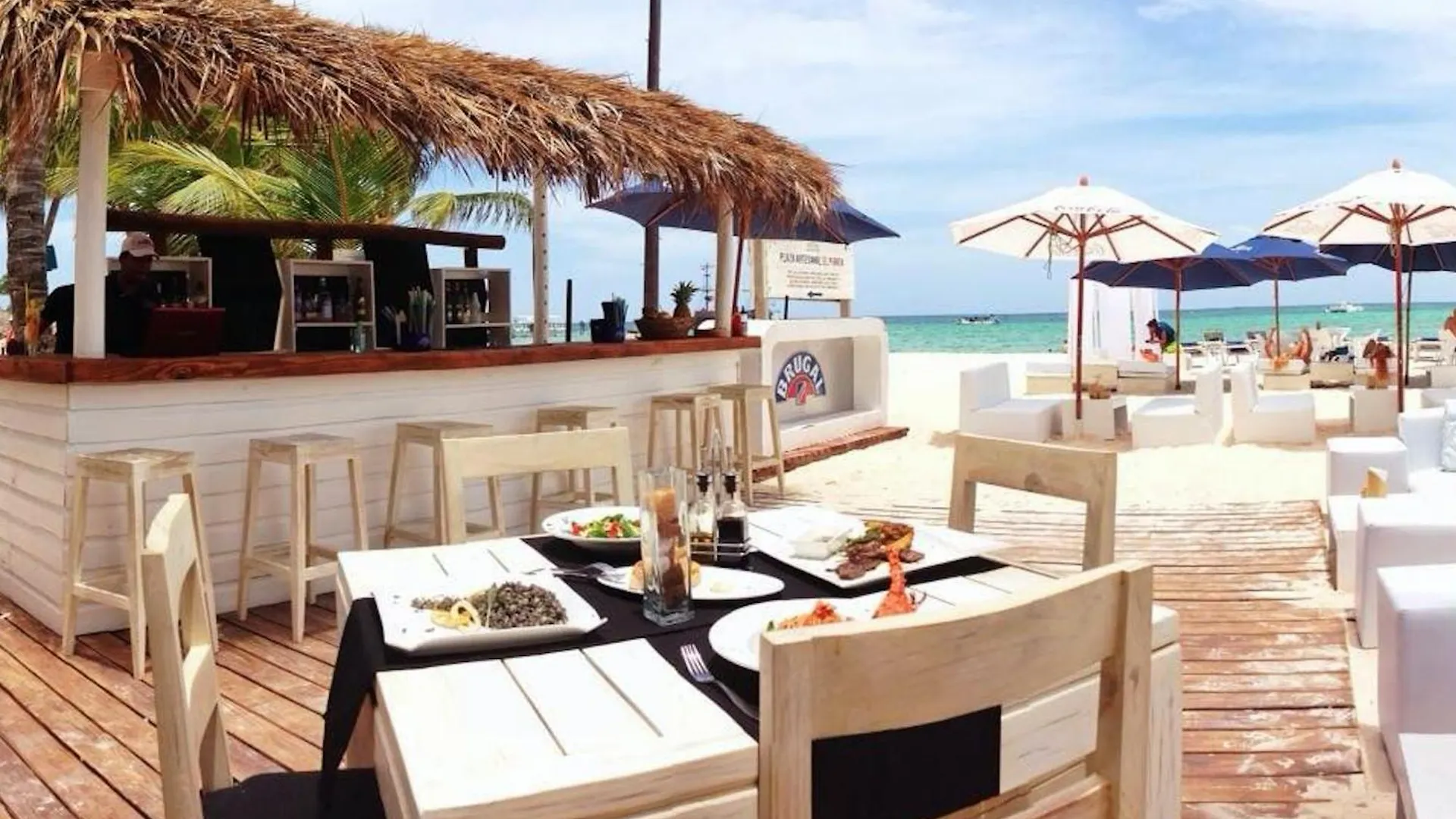 Tropicana Suites Deluxe Beach Club And Pool - Playa Los Corales Punta Cana Den Dominikanske Republik